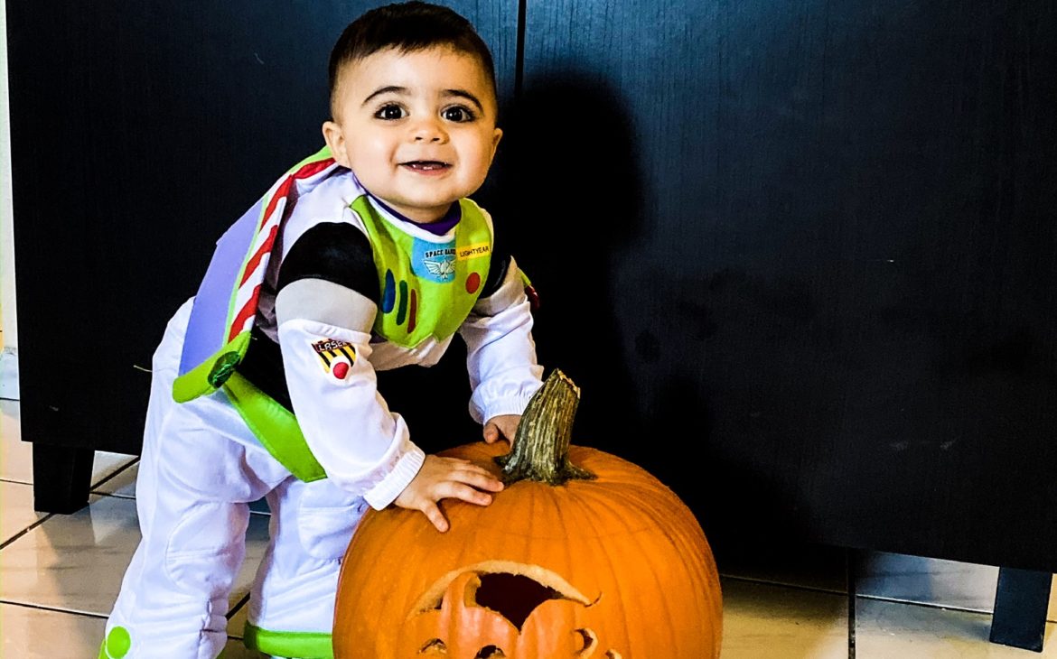 toddler in Buz lightyear costume